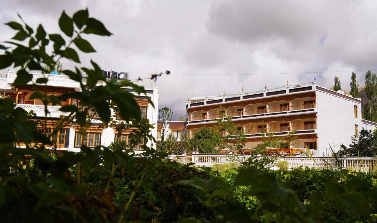 Hotel The Grand Khasdan Leh Exterior foto